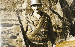 ΛΑΜΠΡΟΣ ΠΛΙΤΣΗΣ – ΕΝΑΣ ΗΡΩΑΣ ΤΗΣ ΕΛΔΥΚ ΠΟΥ ΕΦΥΓΕ ΠΡΟΣΦΑΤΑ – ΖΟΥΣΕ ΣΤΗ&nbsp;ΛΑΡΙΣΑ!