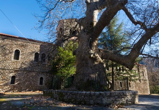Αγία Λαύρα: Το μοναστήρι – ορόσημο της επανάστασης του&nbsp;1821
