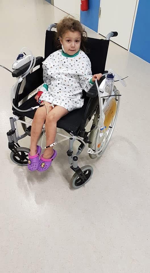 ΟΣΟ ΥΠΑΡΧΟΥΝ ΑΝΘΡΩΠΟΙ- Η ΜΙΚΡΗ ΣΤΕΛΛΑ ΘΑ ΤΑΞΙΔΕΨΕΙ ΓΙΑ ΤΗΝ ΣΩΤΗΡΙΑ&nbsp;ΤΗΣ!!!